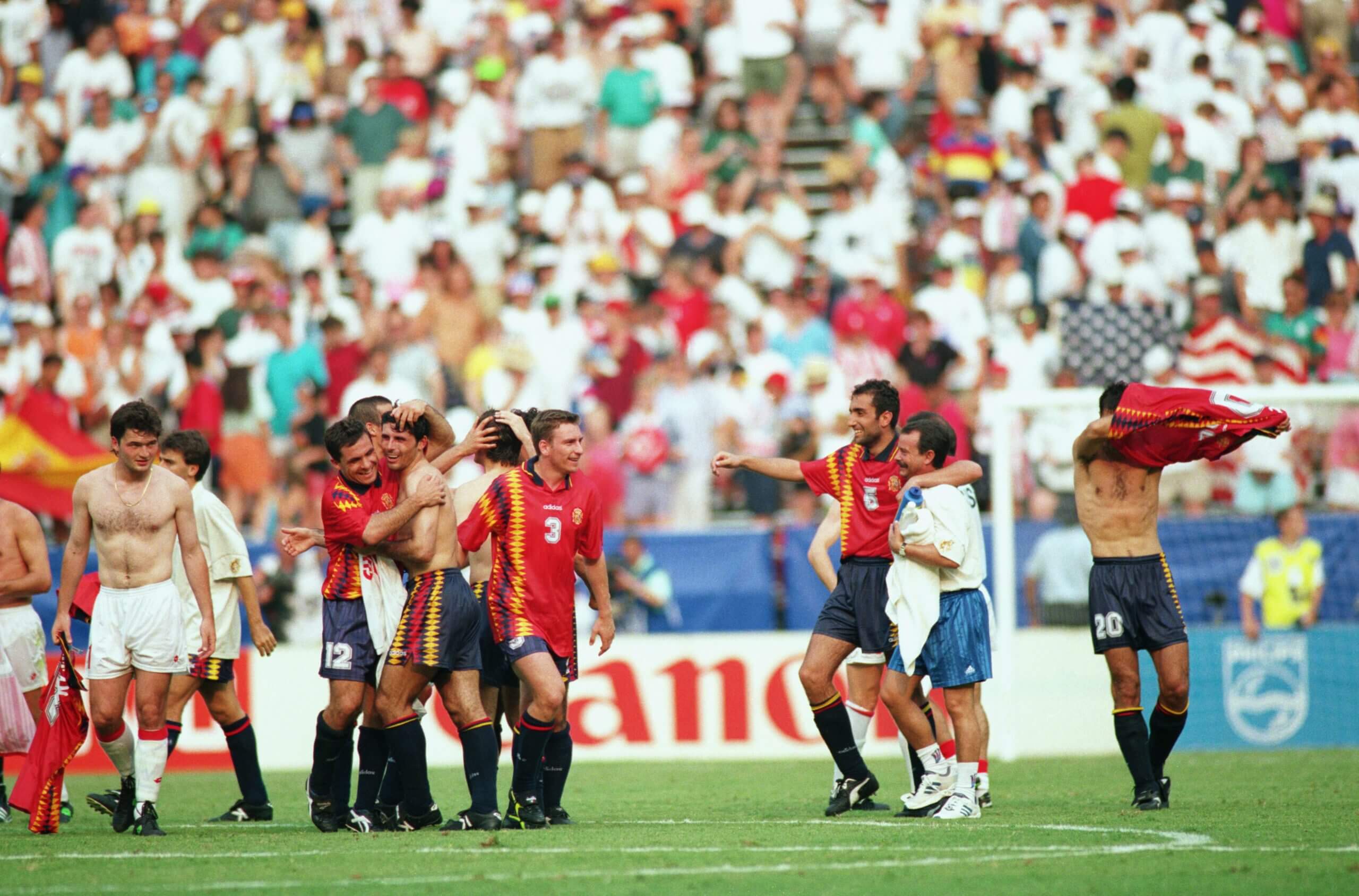 Trận Tây Ban Nha vs Thụy Sĩ ở RFK Stadium năm 1994