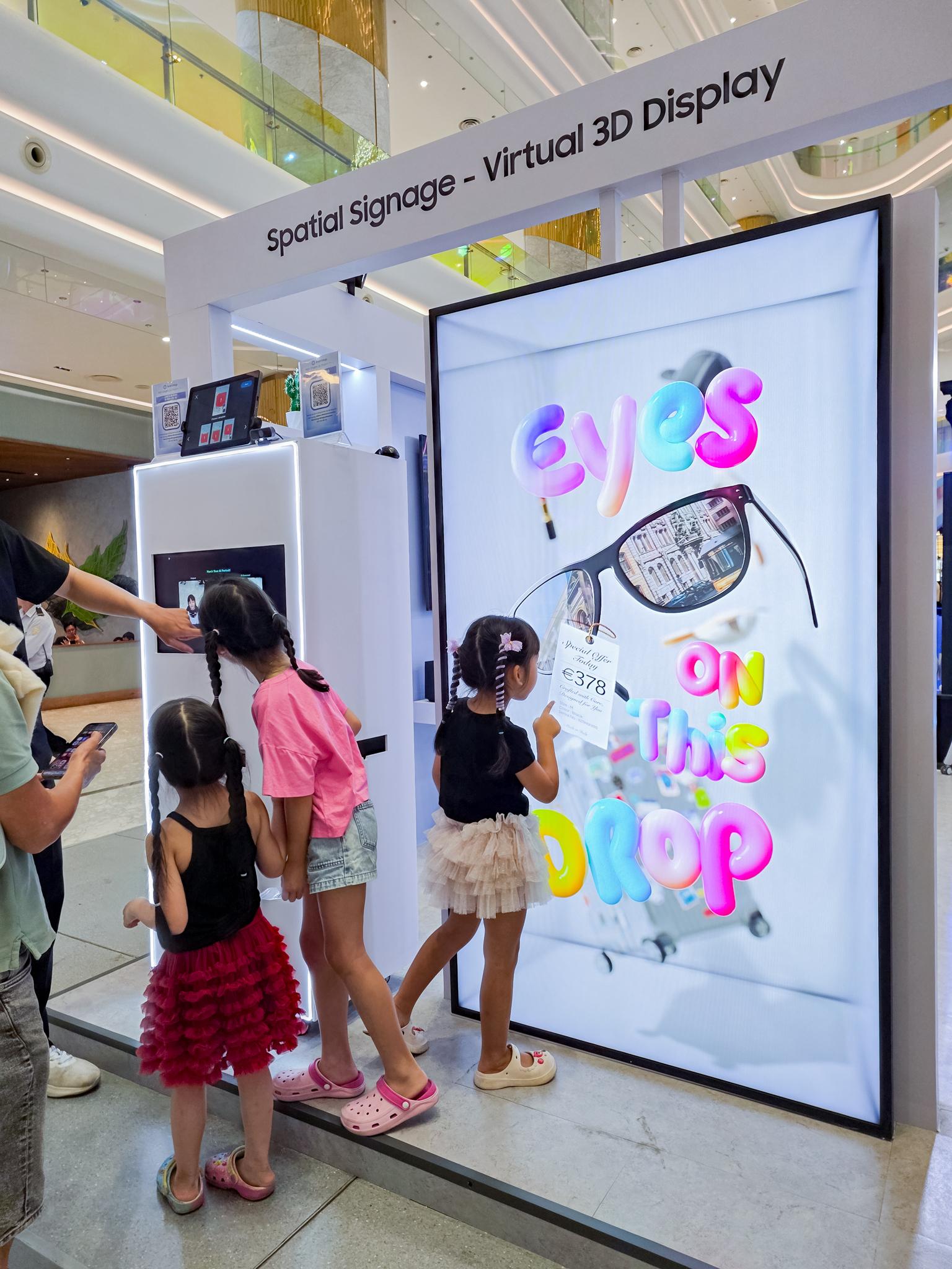 Màn hình Spatial 3D với công nghệ hiển thị cao cấp