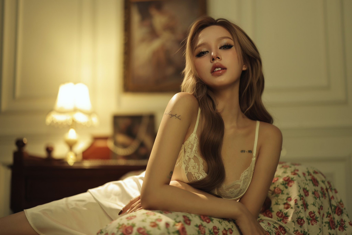 Phong cách thời trang gợi cảm của Xoài Non