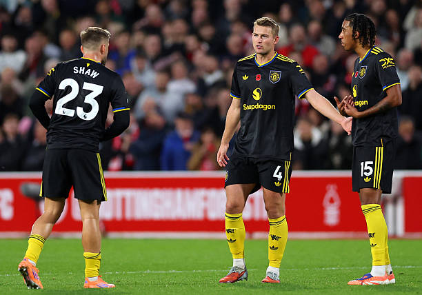 De Ligt thủ lĩnh thầm lặng Man Utd