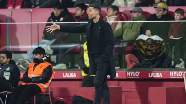 Real Madrid gặp khó khăn