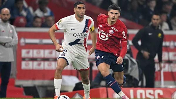 Pha đá phạt tuyệt đẹp của Nuno Mendes mở tỉ số cho PSG Nuno Mendes sút phạt ghi bàn