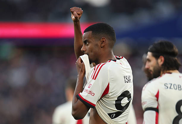 Isak có thể dẫn dắt sự hồi sinh của Liverpool