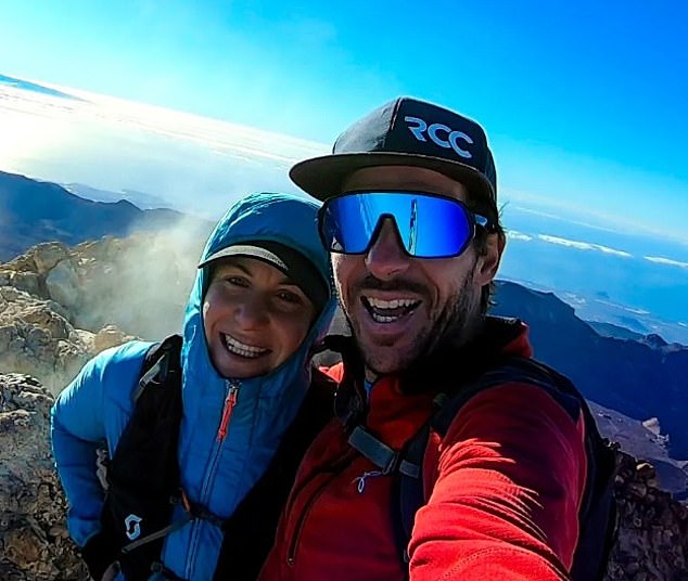 Rủ bạn gái leo núi rồi bỏ mặc bạn chết cóng, người đàn ông bị truy tố và loạt chi tiết rợn người- Ảnh 2.