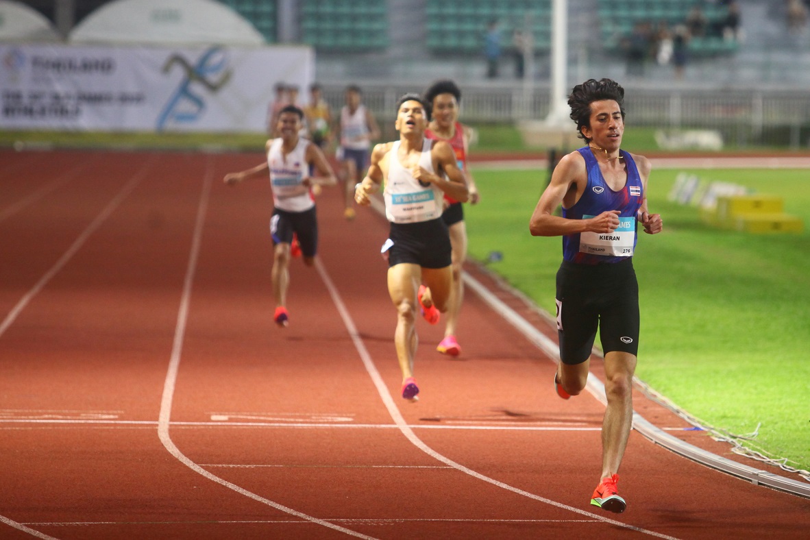 Vận động viên chủ nhà Thái Lan về nhất nội dung chạy 1500m