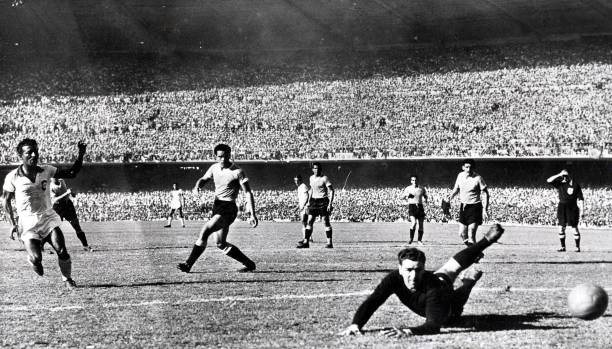 Thất bại tại Maracana năm 1950 là một trong những nỗi thất vọng lớn nhất lịch sử tuyển Brazil ở World Cup. Maracana thất bại Brazil