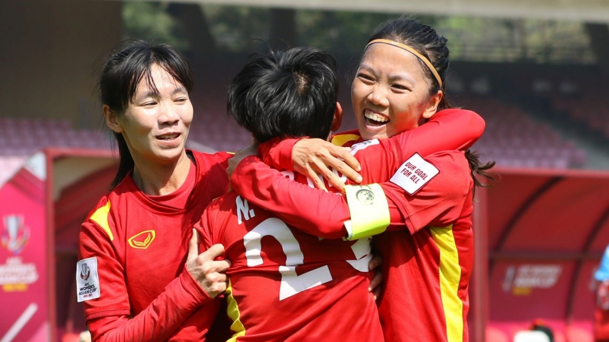 Đội tuyển bóng đá nữ Việt Nam đối đầu nữ Myanmar